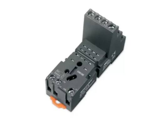 ЦОКОЛЬ SKC11-E, 10A(300V), ВИНТОВОЙ ЗАЖИМ, ЧЕРНЫЙ, НА РЕЙКУ DIN35/ПАНЕЛЬ, ДЛЯ R3N